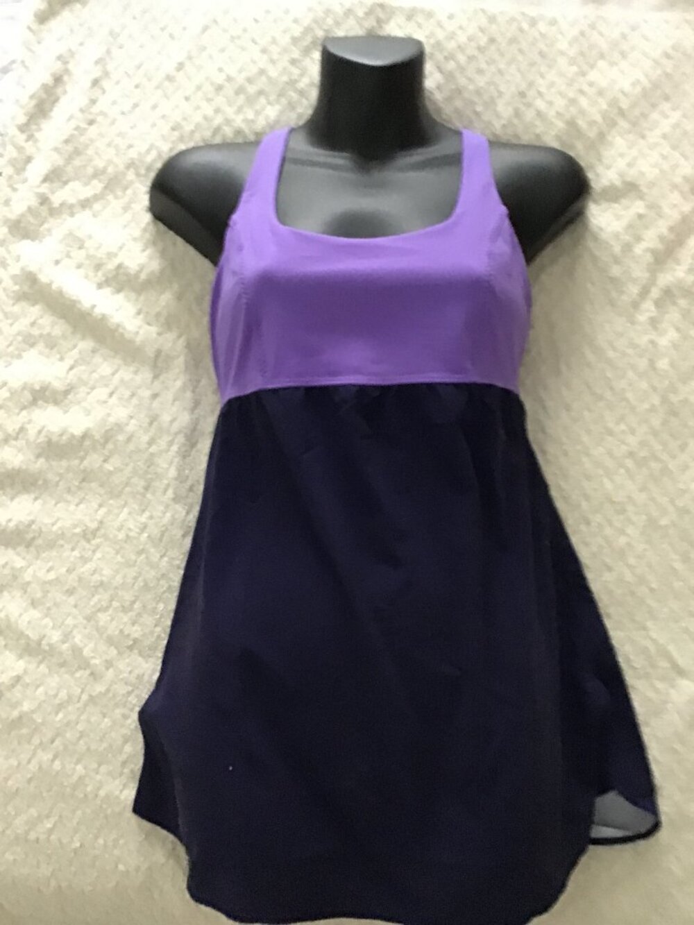 Lululemon Cross Back Shelf Bra Tank Top Purple Size 6 Fitness Workout Yoga Gym